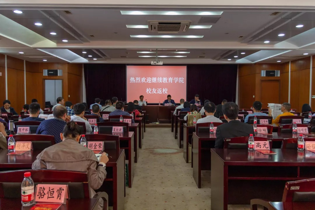 1571667542.jpg 8a78f7806238d6a4efb6d874e2b20dc6.jpg